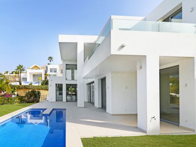 Villa in Puerto del Capitan, Benahavis