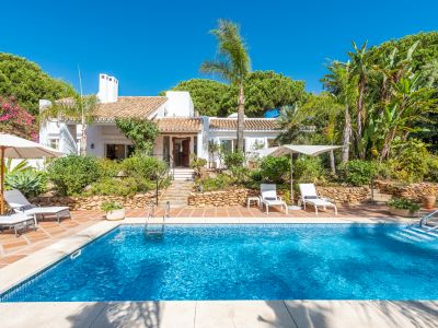 Villa in Hacienda las Chapas, Marbella