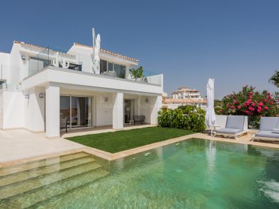 Villa in Arena Beach, Estepona