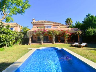 Villa in Supermanzana H, Marbella