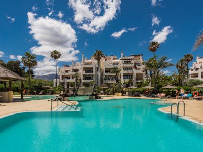Duplex Penthouse in Bahía del Velerín, Estepona