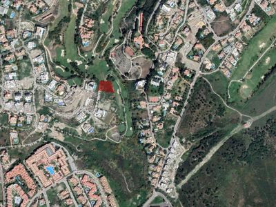 Plot in Los Flamingos Golf, Benahavis