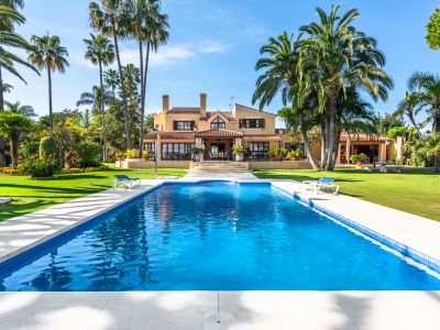 Villa in Estepona