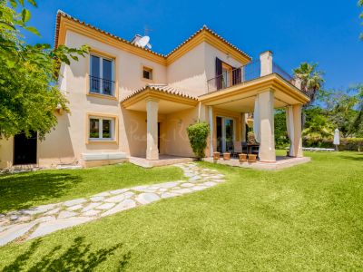 Semi Detached Villa in Los Naranjos Golf, Marbella