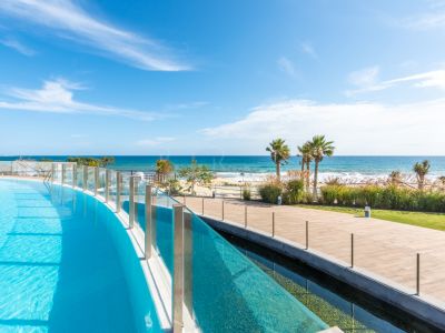 Apartment in Estepona Playa, Estepona