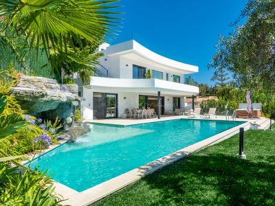 Villa in Parcelas del Golf, Marbella