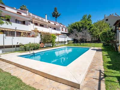 Adosado en Cerrado Calderón - El Morlaco, Malaga