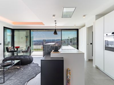 Penthouse in Mirador de Estepona Hills, Estepona