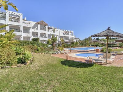 Apartamento en Los Arqueros, Benahavis