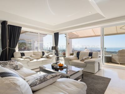 Penthouse in Doña Julia, Casares