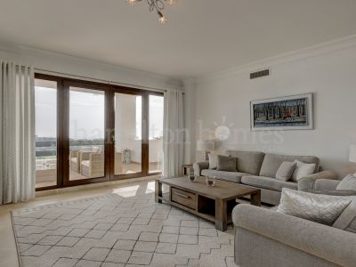 Apartment in Altos de Cortesín, Casares