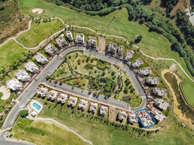 Villa Pareada en Estepona Golf, Estepona