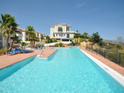 Apartment in Doña Julia, Casares