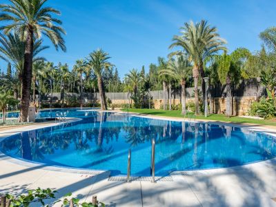 Apartamento Planta Baja en Medina de Banús, Marbella