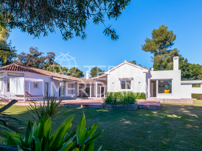 Villa in Kings & Queens, Sotogrande