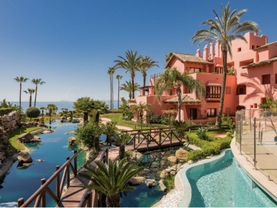 Ground Floor Apartment in Beach Side New Golden Mile, Estepona