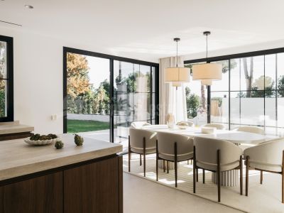 Semi Detached Villa in Peñablanca, Marbella