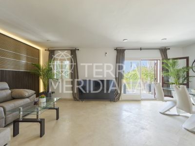 Semi Detached House in Marbella Golden Mile, Marbella