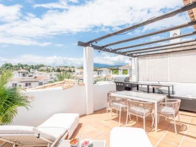 Penthouse in Los Naranjos de Marbella, Marbella