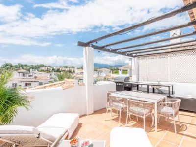 Penthouse in Los Naranjos de Marbella, Marbella