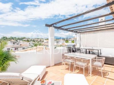 Penthouse in Los Naranjos de Marbella, Marbella