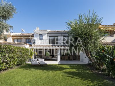 Town House in Los Olivos, Marbella