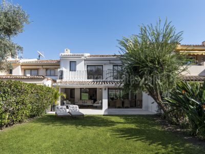 Town House in Los Olivos, Marbella