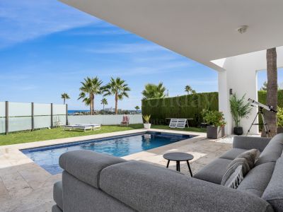 House in Atalaya Fairways, Benahavis