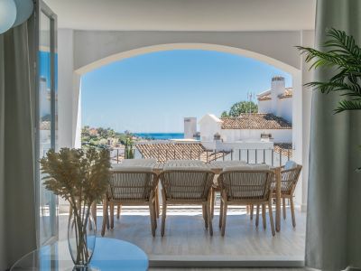 Apartment in Altos de La Quinta, Benahavis