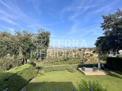 Apartment in La Mairena, Marbella