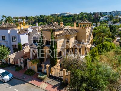 Semi Detached Villa in Marbella - Puerto Banus, Marbella