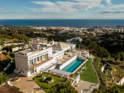 Villa in Los Reales - Sierra Estepona, Estepona