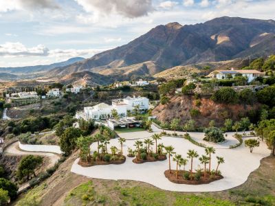 Villa in Los Reales - Sierra Estepona, Estepona