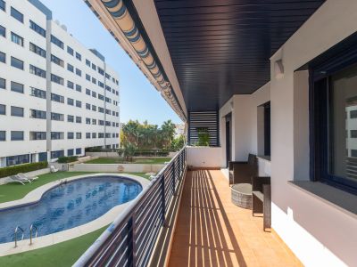 Flat in Estepona Puerto, Estepona