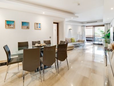 Apartment in Punta Plata, Estepona