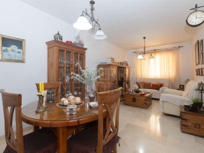 Ground Floor Apartment in Estepona Centre, Estepona