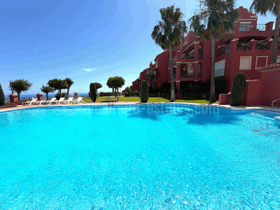 Apartamento Planta Baja en Monte Halcones, Benahavis