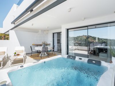Penthouse in Mirador de Estepona Hills, Estepona