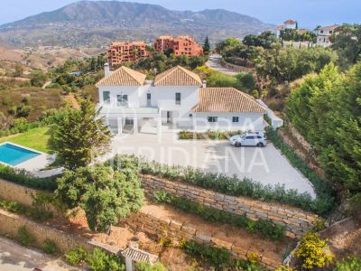 House in La Mairena, Marbella