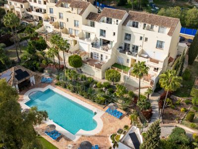 Duplex in Los Pinos de Aloha, Marbella
