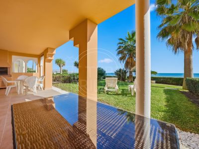 Ground Floor Apartment in Playa del Moral, Estepona