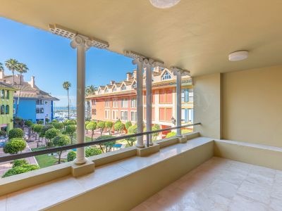 Apartamento en Sotogrande Puerto Deportivo, Sotogrande