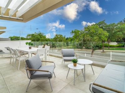 Apartamento en Las Mesas, Estepona