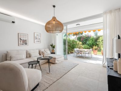 Town House in Los Algarrobos, Marbella