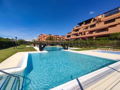 Apartamento en Playa del Angel, Estepona