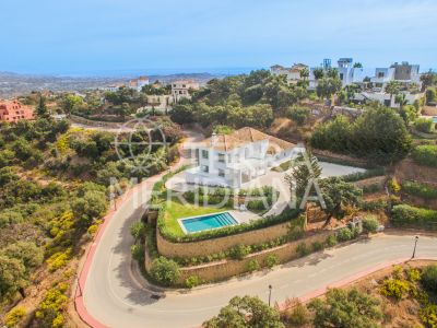 Villa in La Mairena, Marbella