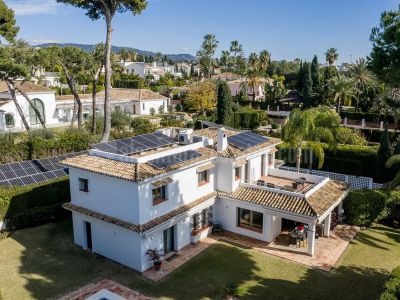 Villa in Los Monteros Playa, Marbella