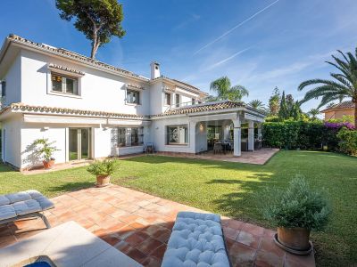 Villa in Los Monteros Playa, Marbella