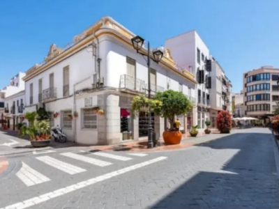 Edificio en Estepona Centro, Estepona