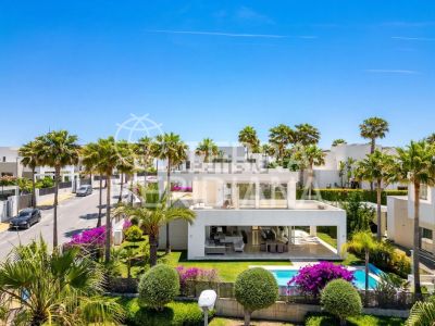 Villa in Rio Real, Marbella